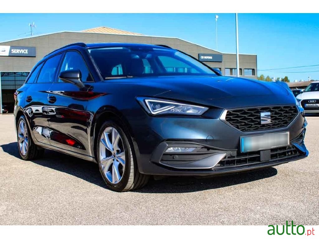 2020' SEAT Leon-St photo #1