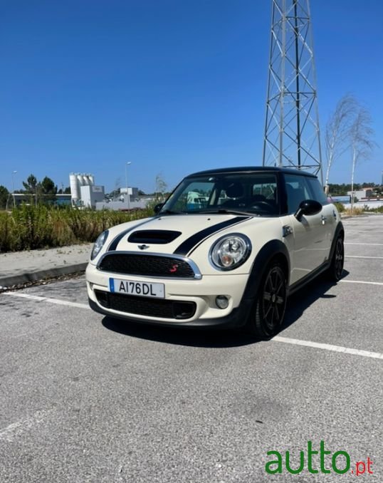 2012' MINI Cooper photo #2