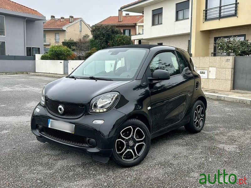 2018' Smart Fortwo 1.0 Passion 71 photo #1