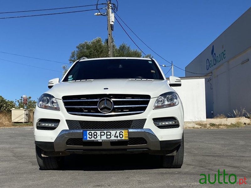 2012' Mercedes-Benz Ml-250 photo #2