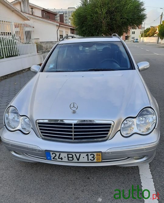 2004' Mercedes-Benz C-270 photo #1