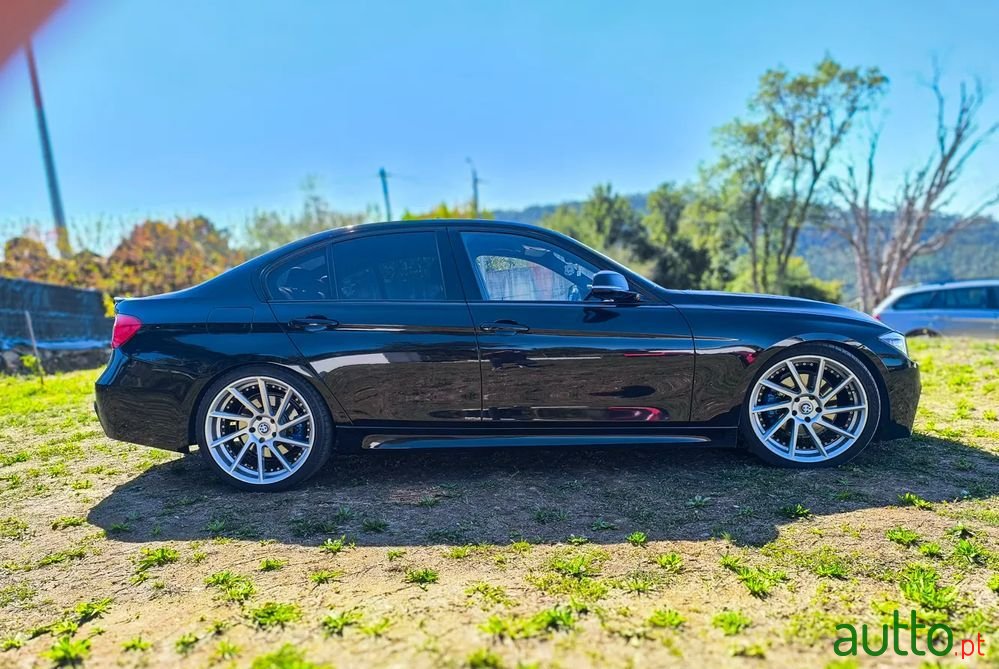 2013' BMW Série 3 D photo #5