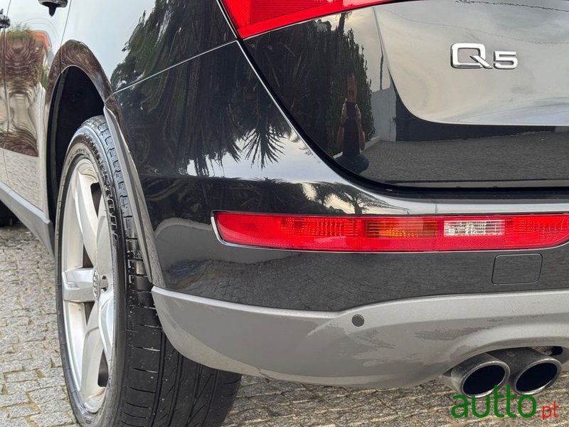 2009' Audi Q5 2.0 Tdi S-Line photo #5