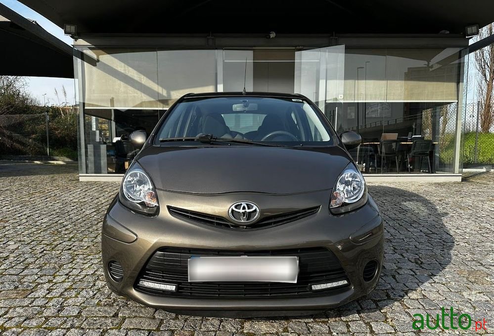 2014' Toyota Aygo photo #3
