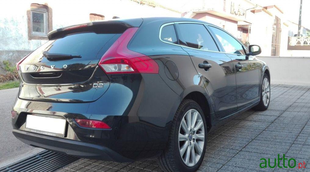 2012' Volvo V40 Summum photo #1