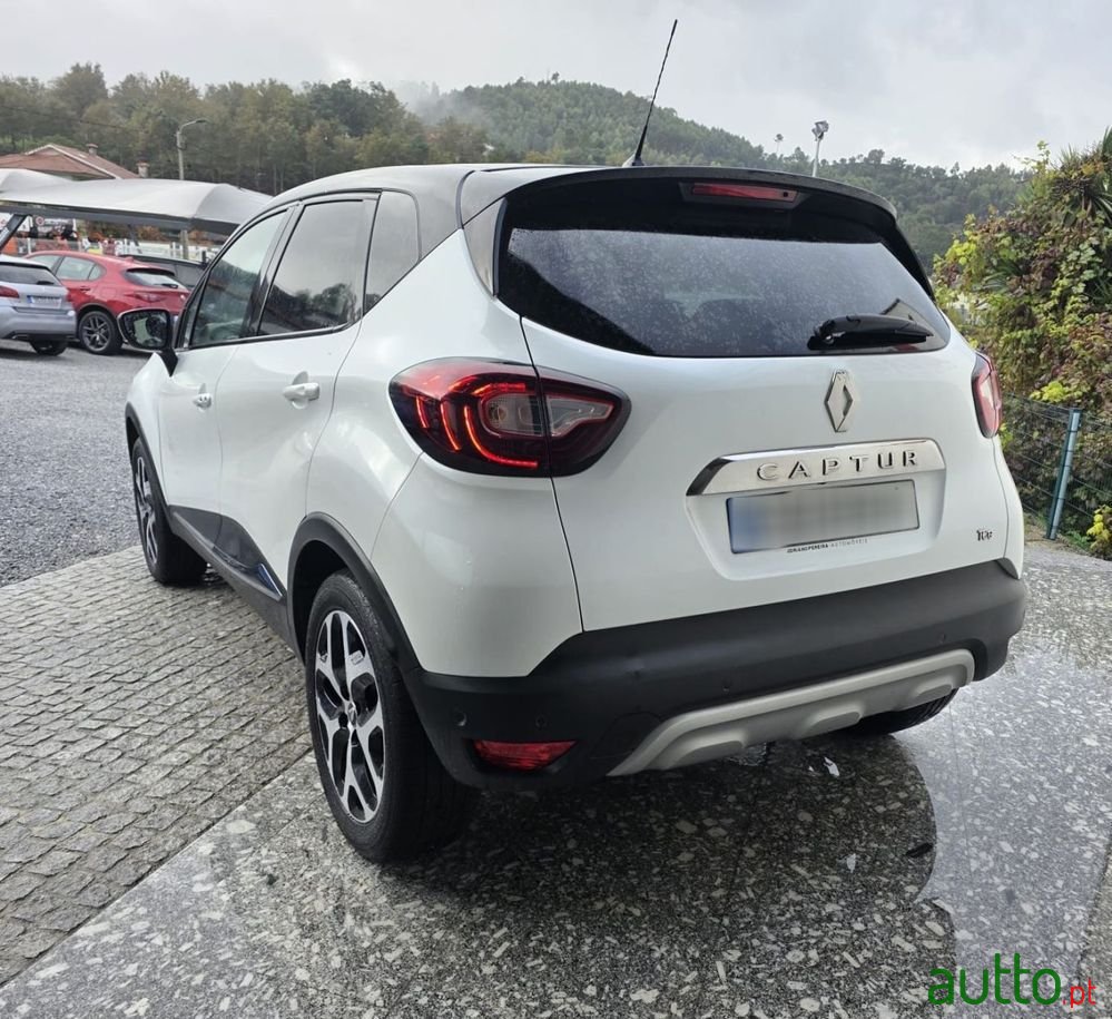 2017' Renault Captur photo #3