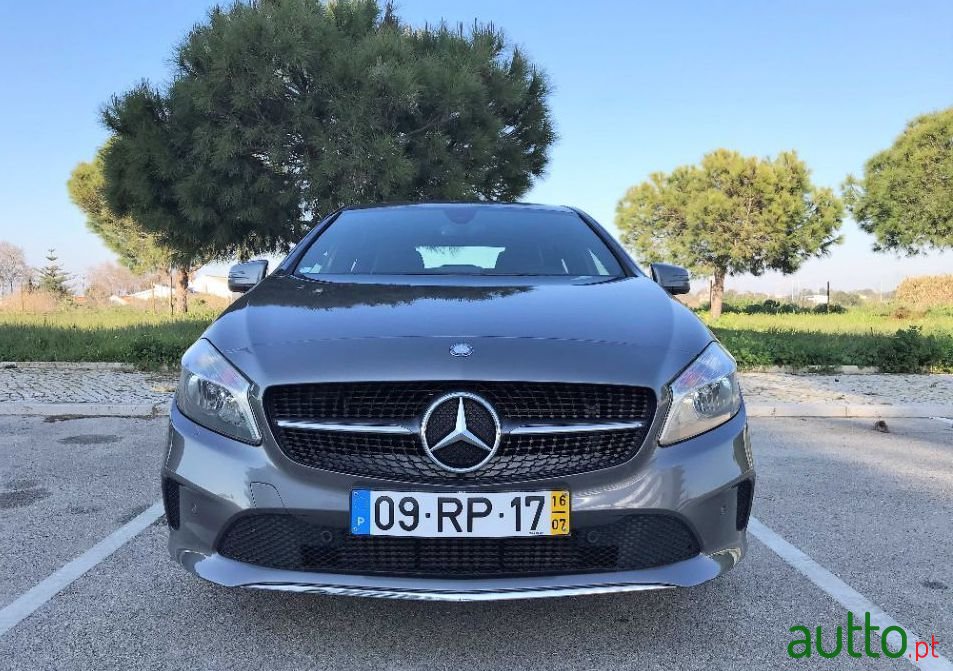 2016' Mercedes-Benz A-180 photo #3