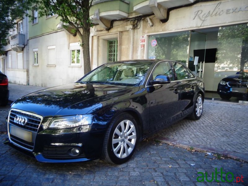 2009' Audi A4 2.0 Tdi Sport photo #1