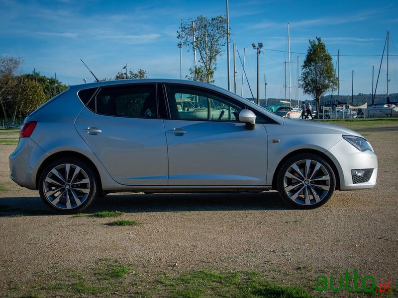 2016' SEAT Ibiza Sc 1.0 Ecotsi Fr photo #6