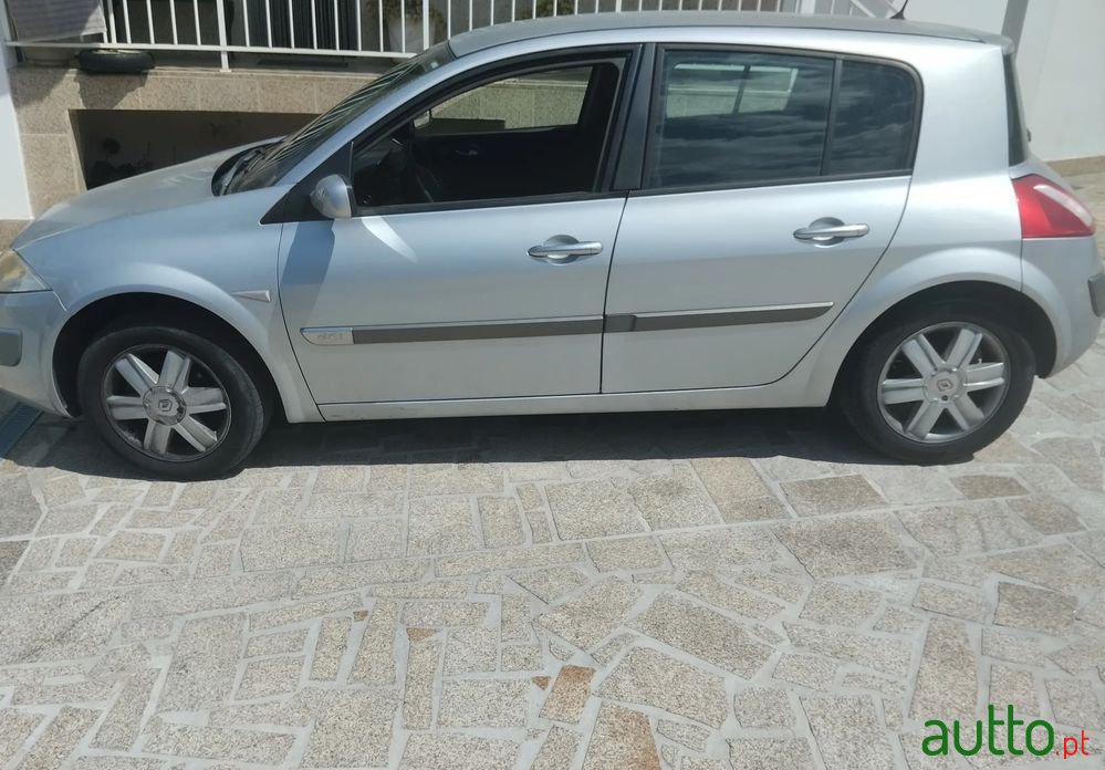 2004' Renault 4 photo #6