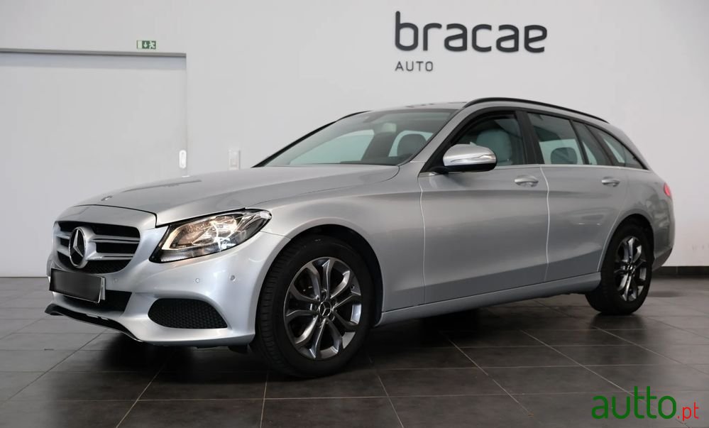 2015' Mercedes-Benz Classe C D Station photo #1