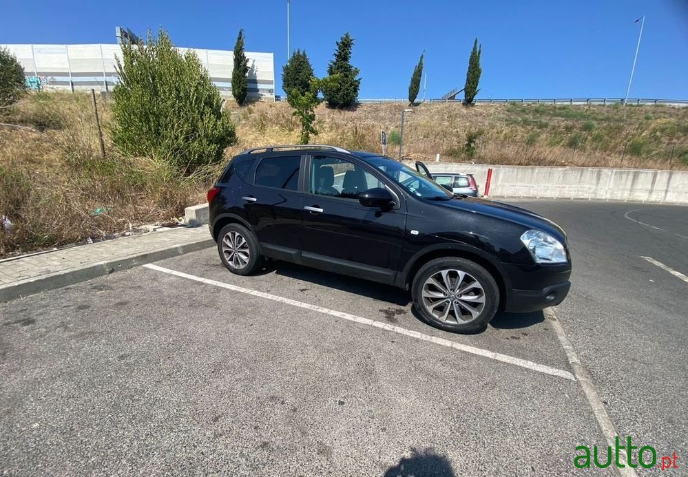 2010' Nissan Qashqai photo #1