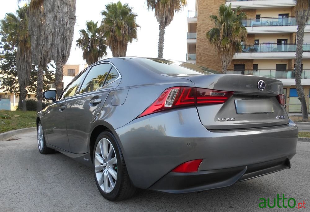 2014' Lexus Is 300H Pack Executive+ photo #3