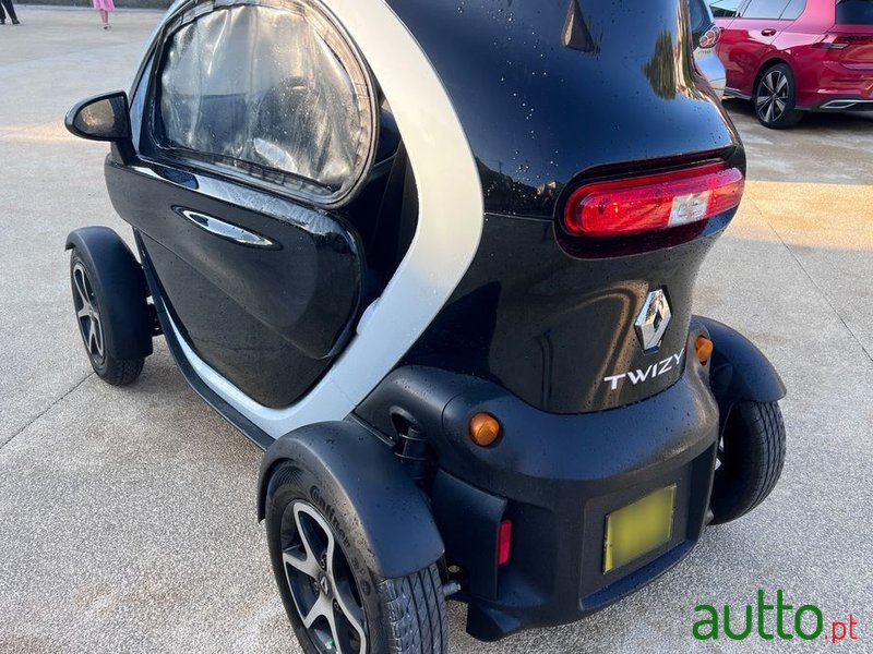 2017' Renault Twizy 80 Intens Black Flex photo #4