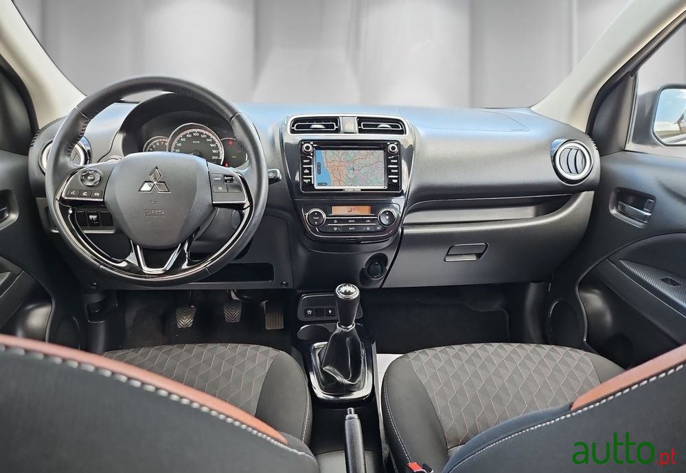 2021' Mitsubishi Space Star 1.2 Intense Cross photo #2