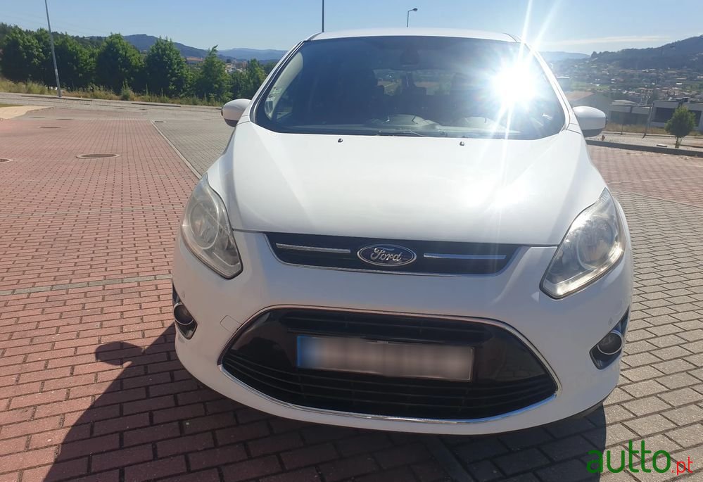 2012' Ford Focus C-MAX photo #6