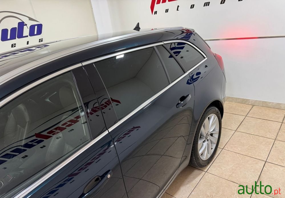 2015' Opel Insignia photo #5