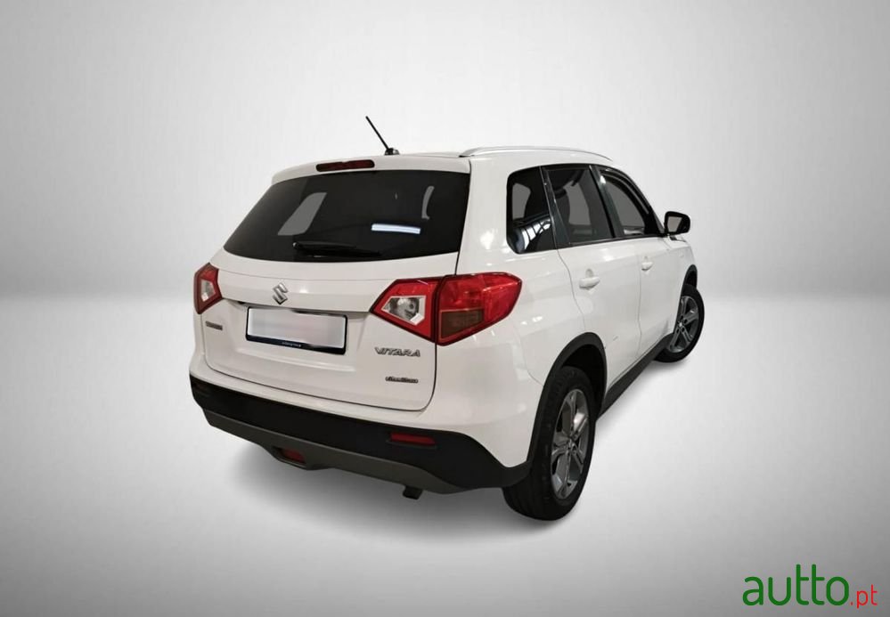 2017' Suzuki Vitara photo #2