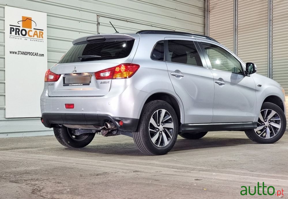 2014' Mitsubishi ASX 1.6 Instyle photo #2