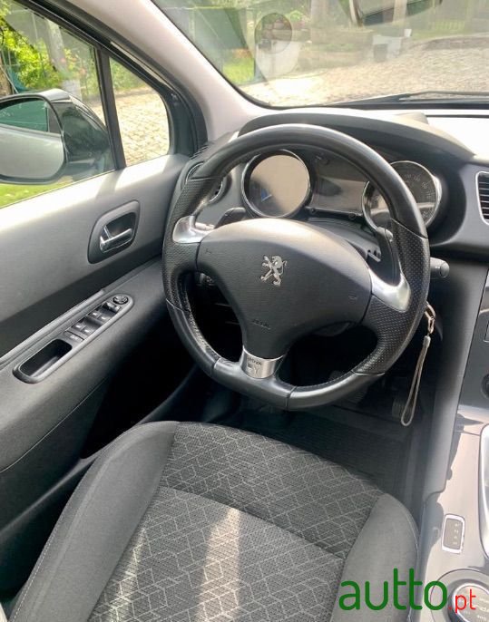 2014' Peugeot 3008 photo #5
