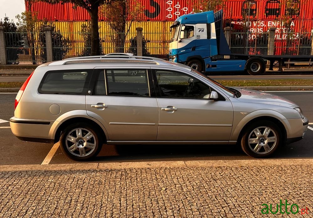 2005' Ford Mondeo Sw photo #1