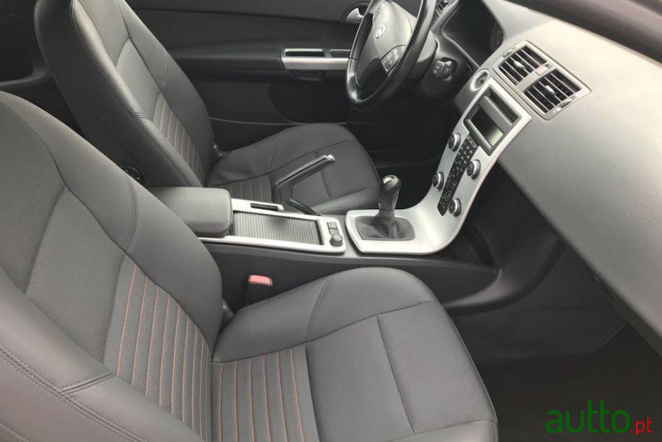 2010' Volvo C30 1.6 D photo #3