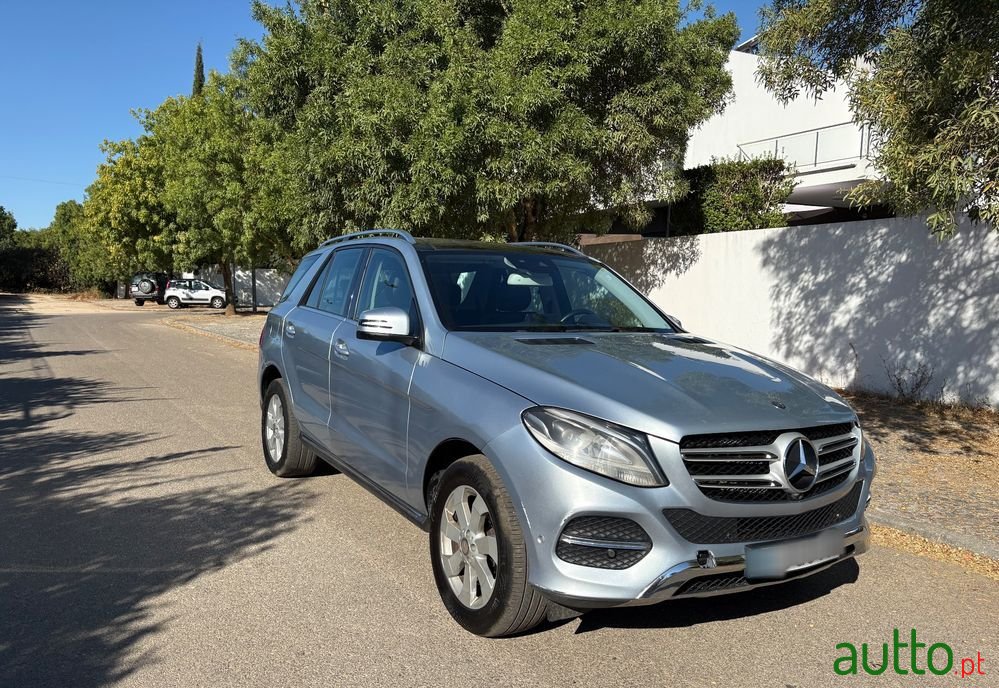 2016' Mercedes-Benz Classe Gle D 4-Matic photo #2