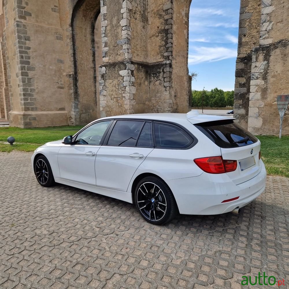 2013' BMW Série 3 D Touring photo #5