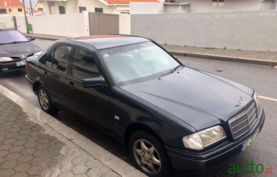 1997' Mercedes-Benz C-220 220 photo #2
