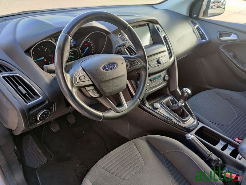 2017' Ford Focus 1.5 Tdci Titanium photo #2