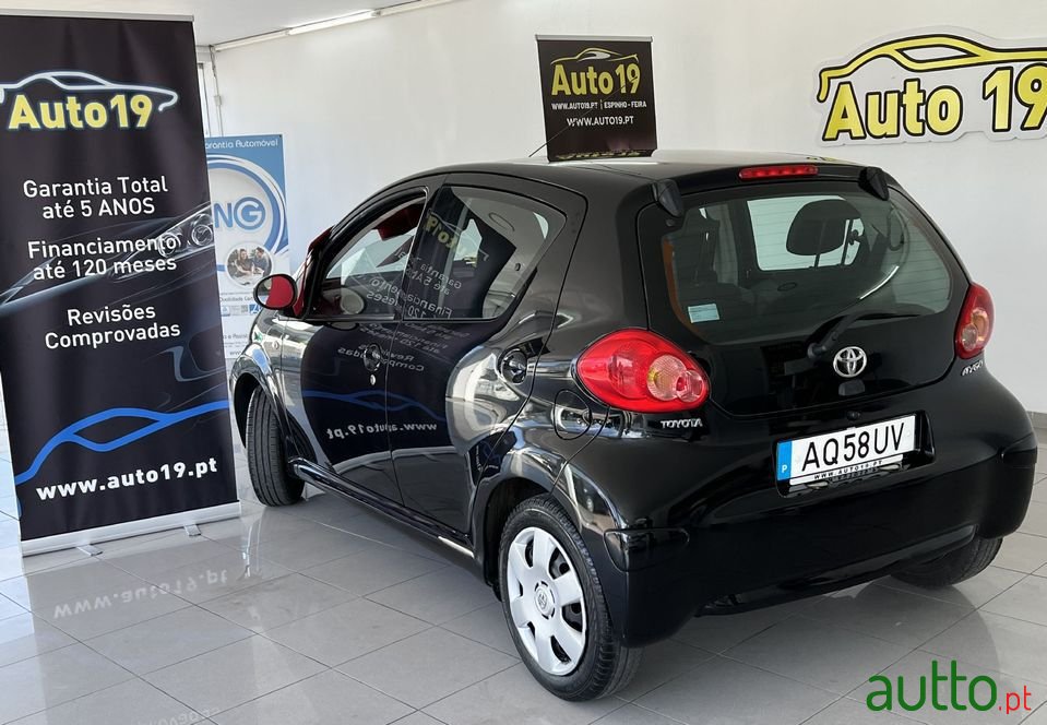 2007' Toyota Aygo photo #6