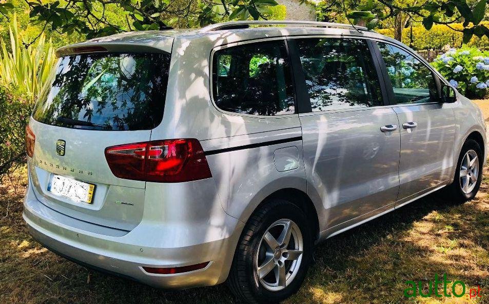 2010' SEAT Alhambra Style photo #2