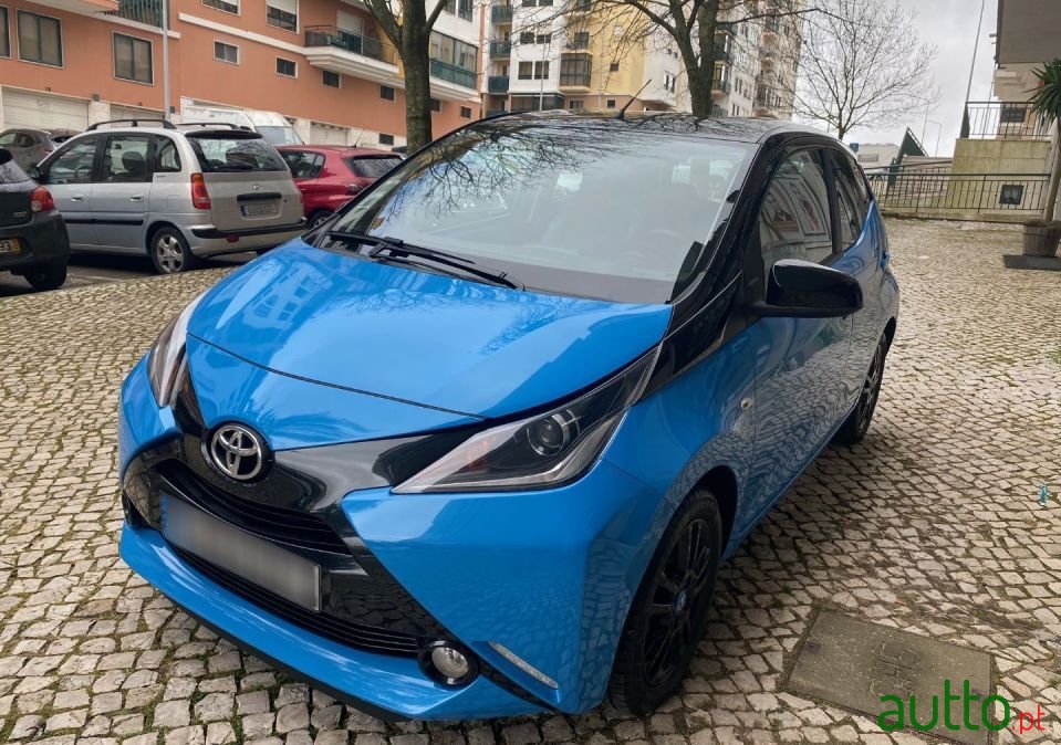 2016' Toyota Aygo photo #3