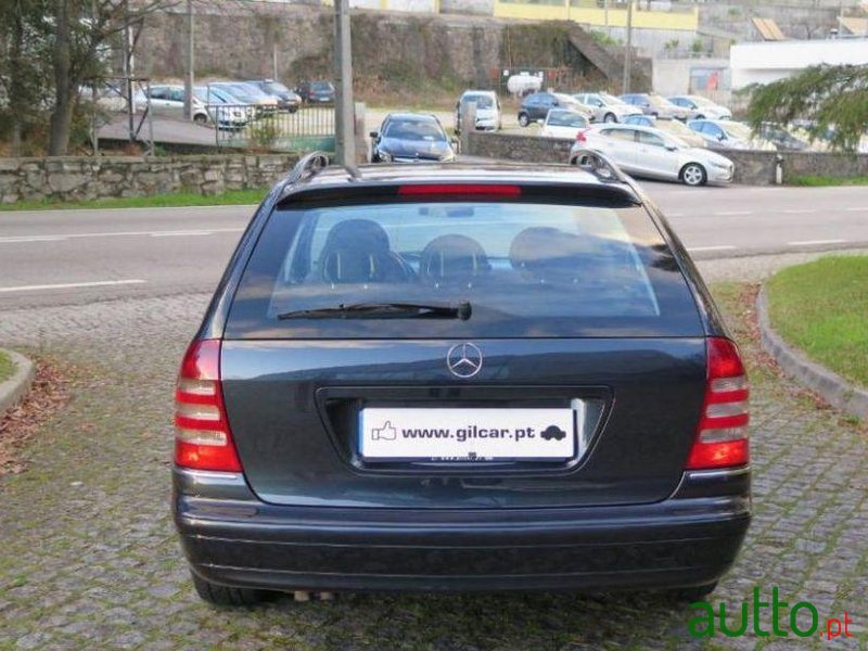 2001' Mercedes-Benz C-220 photo #2