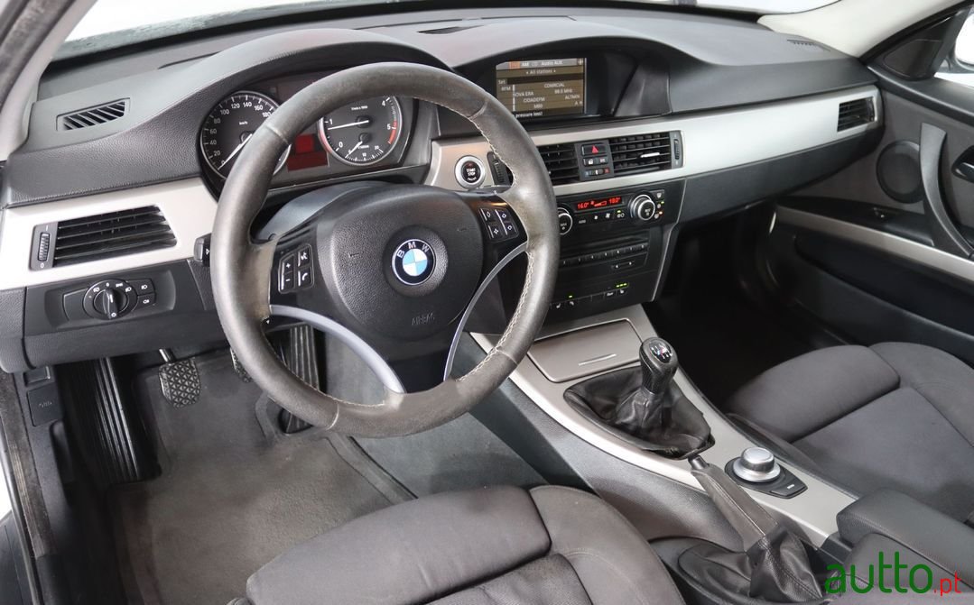 2007' BMW 320 photo #5