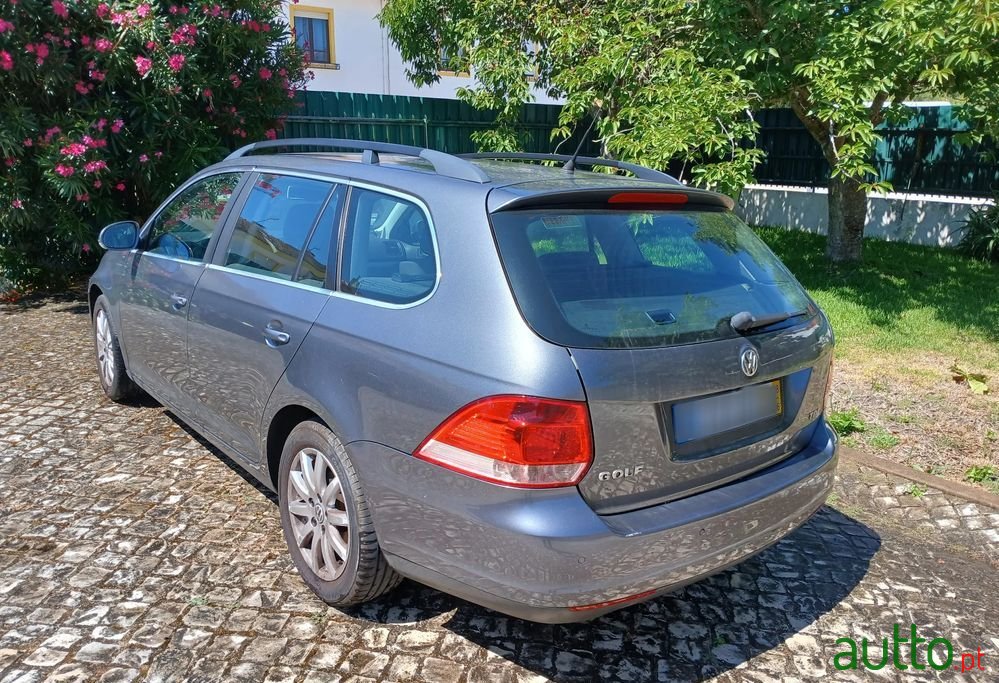 2008' Volkswagen Golf Variant photo #4