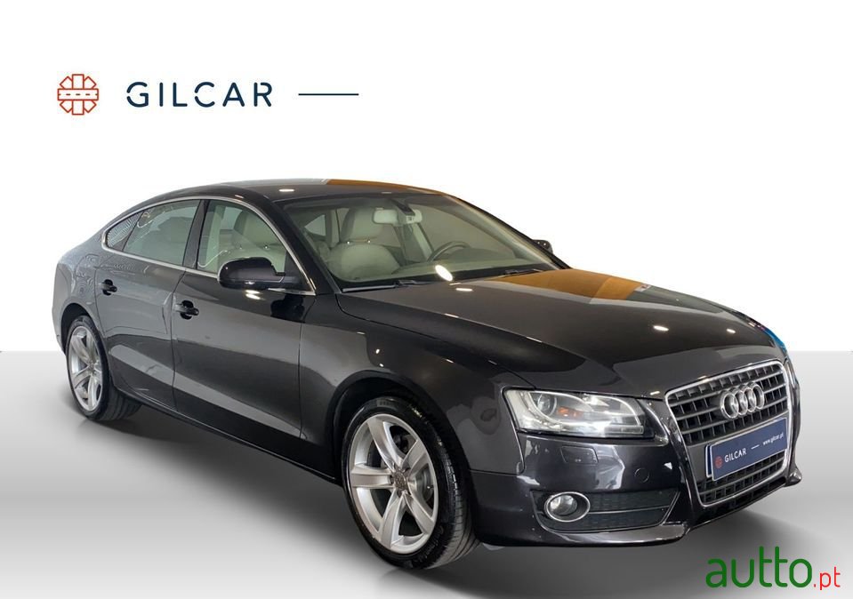 2011' Audi A5 Sportback photo #2