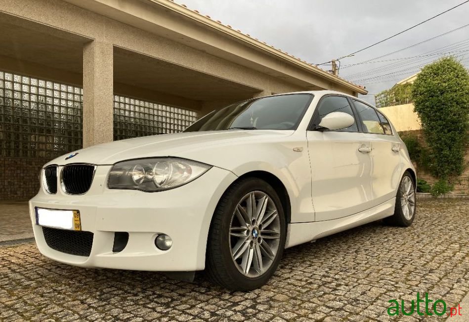 2009' BMW 118 photo #1