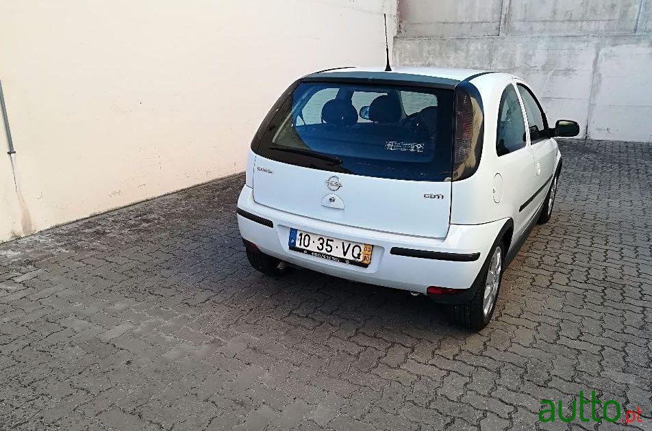 2003' Opel Corsa 1.3 Cdti photo #2