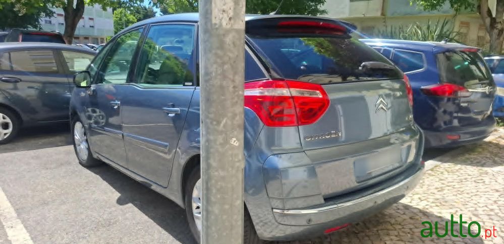 2009' Citroen C4 Picasso 1.6 Hdi Exclusive photo #5