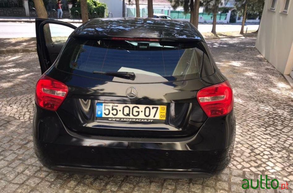 2013' Mercedes-Benz 180 Style photo #2