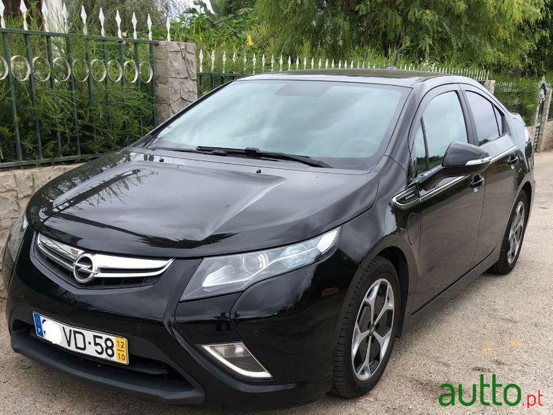 2012' Opel Ampera photo #2