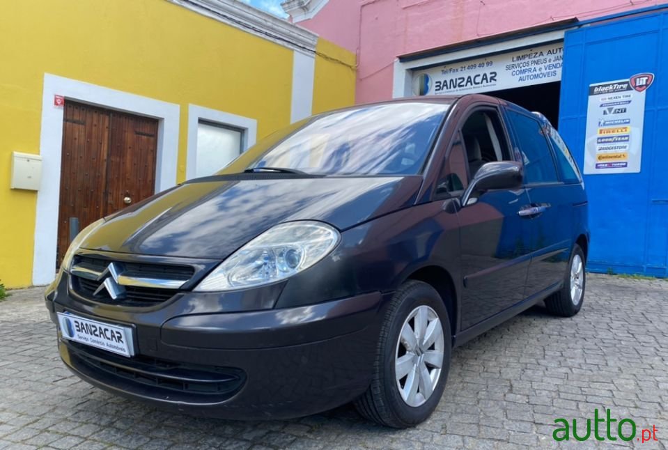 2005' Citroen C8 photo #2