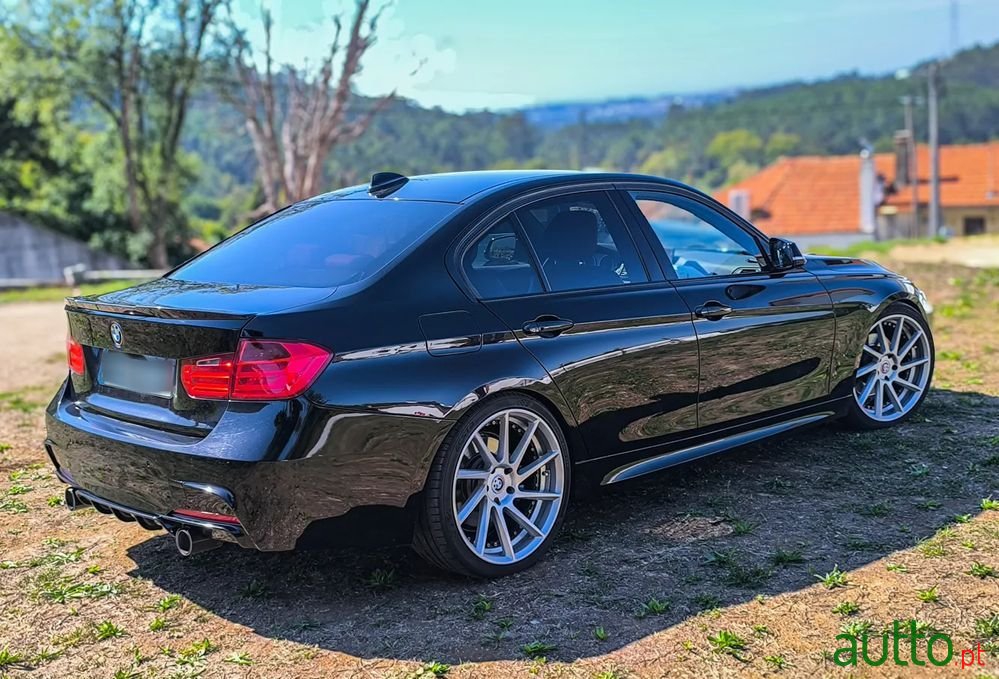 2013' BMW Série 3 D photo #6