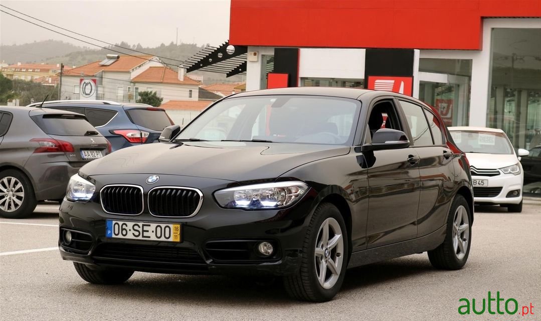 2016' BMW 118 Sport photo #3