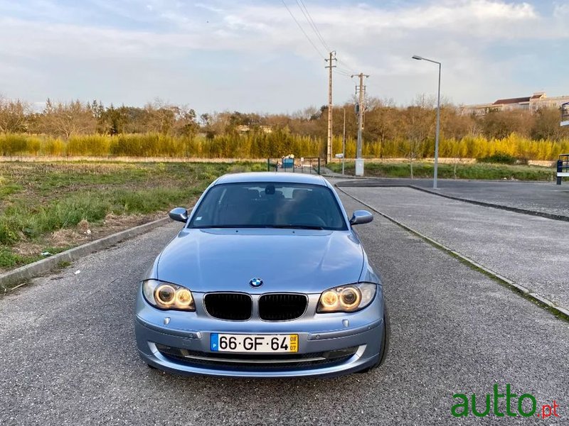 2008' BMW 120 photo #4