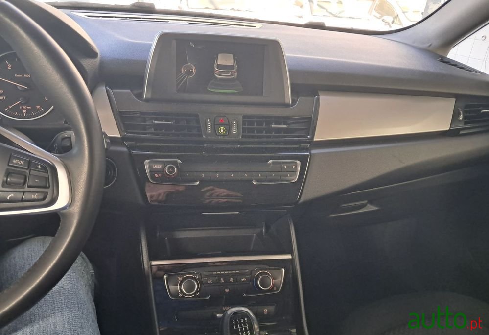 2015' BMW Série 2 D photo #5
