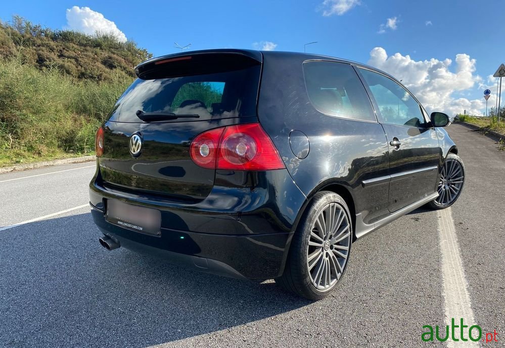 2005' Volkswagen Golf 2.0 Gti photo #3