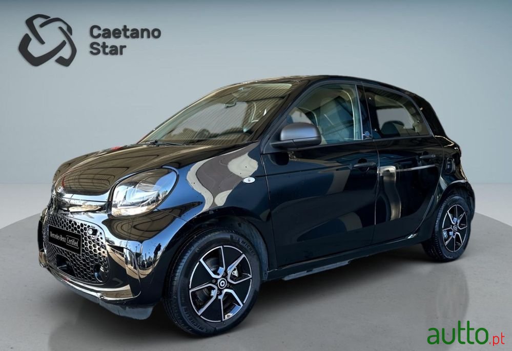 2020' Smart Forfour Electric Drive Passion photo #1