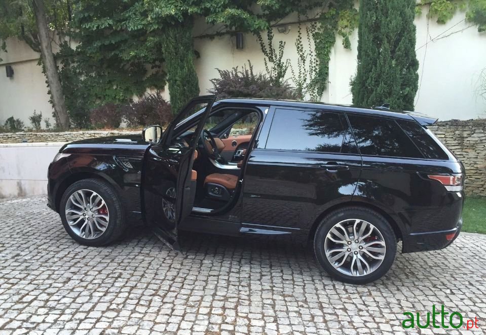 2016' Land Rover Range Rover Sport photo #5